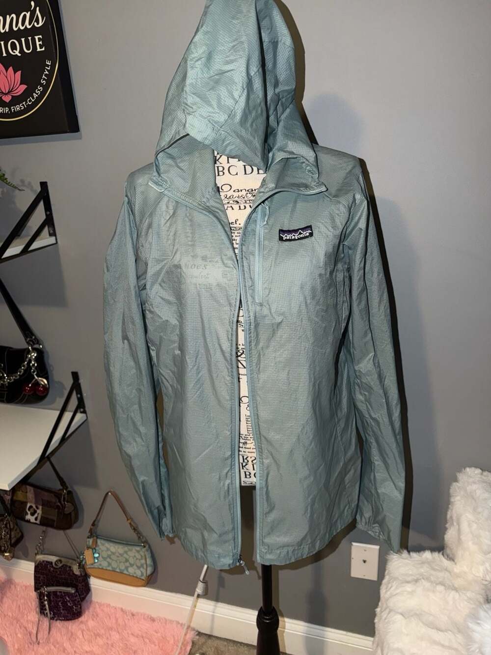 Patagonia Women's Houdini Packable Hooded Jacket Blue Size L